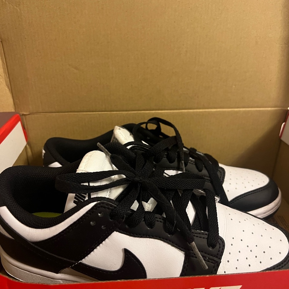 Nike Women’s Black and White Low-Top Sneakers